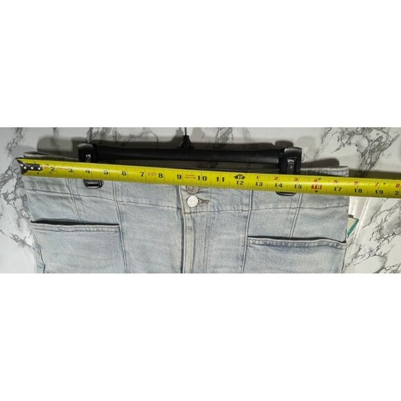 M Jeans by Maurices Womens 3.5" A-Line Shortie High Rise Denim Shorts Size 16 - Picture 3 of 6